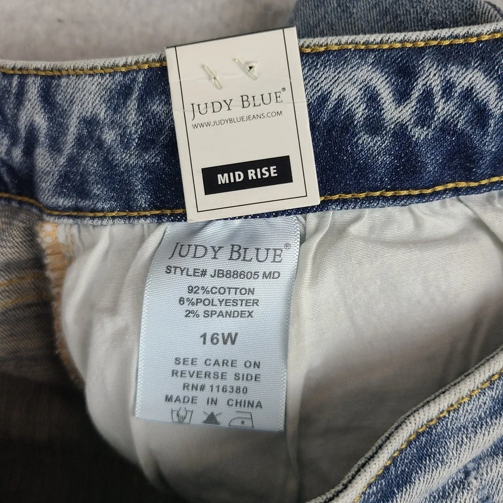 Judy Blue Jeans Womens 16W Blue Boyfriend Fit Distress Light Wash JB88605 NEW